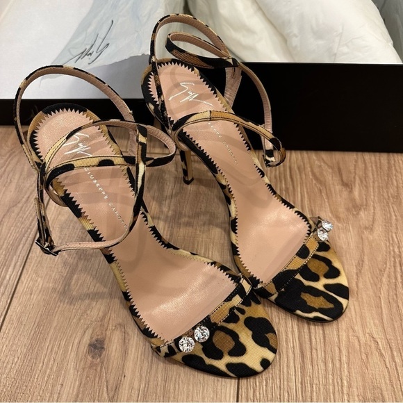 NWT Giuseppi Zanotti Alien Crystal-Detailed Leopard Sandals - Picture 10 of 15